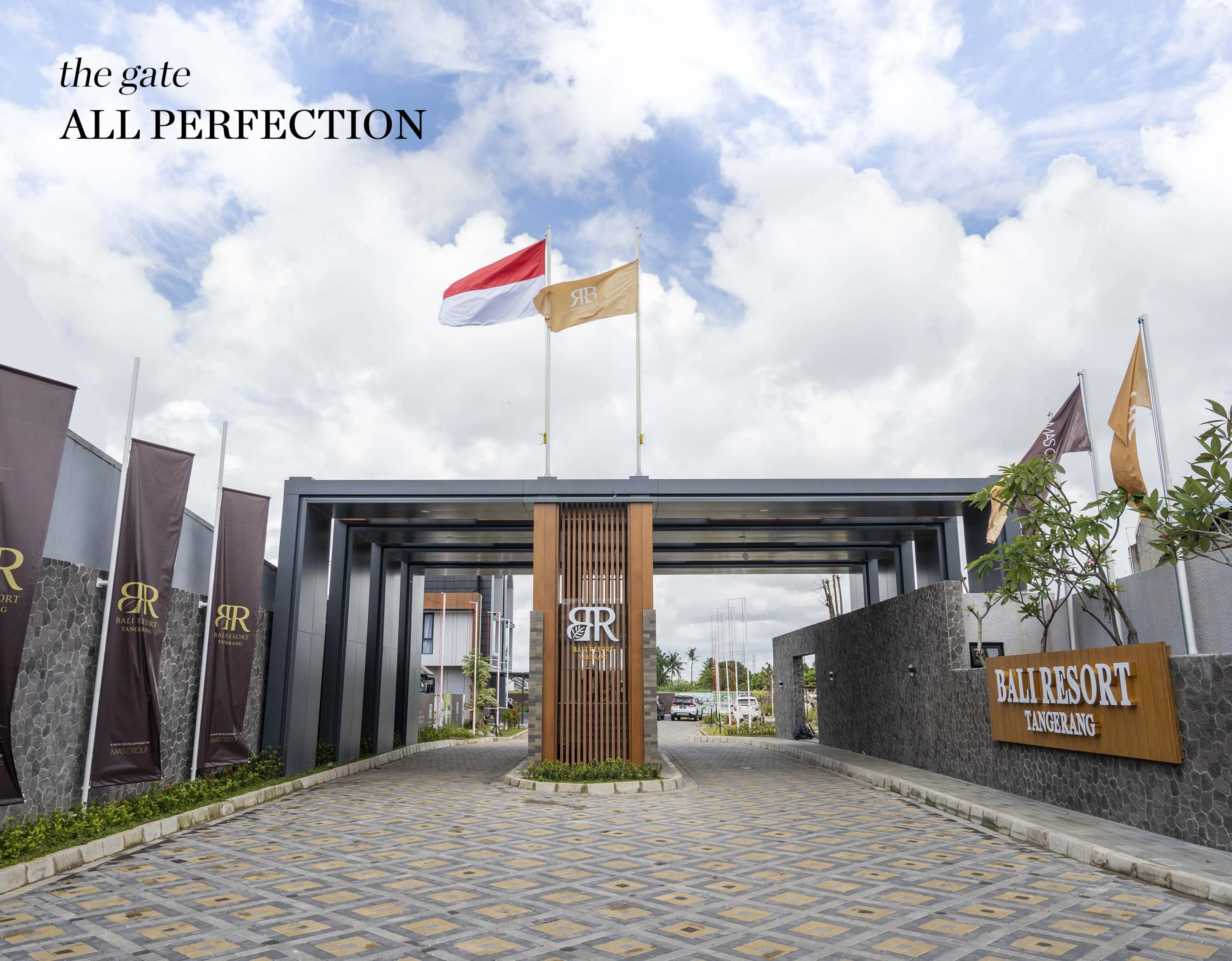 Gerbang kawasan Bali Resort Tangerang